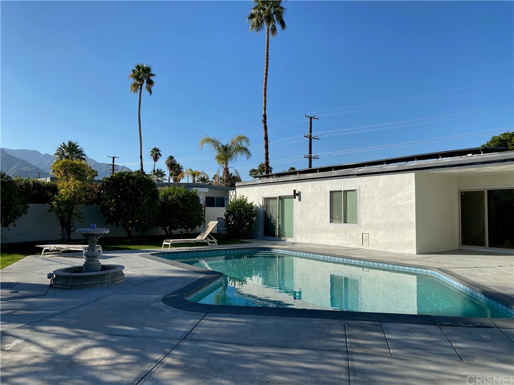 2295 East Alejo Road Palm Springs, CA 92262 - Photo 15 of 71