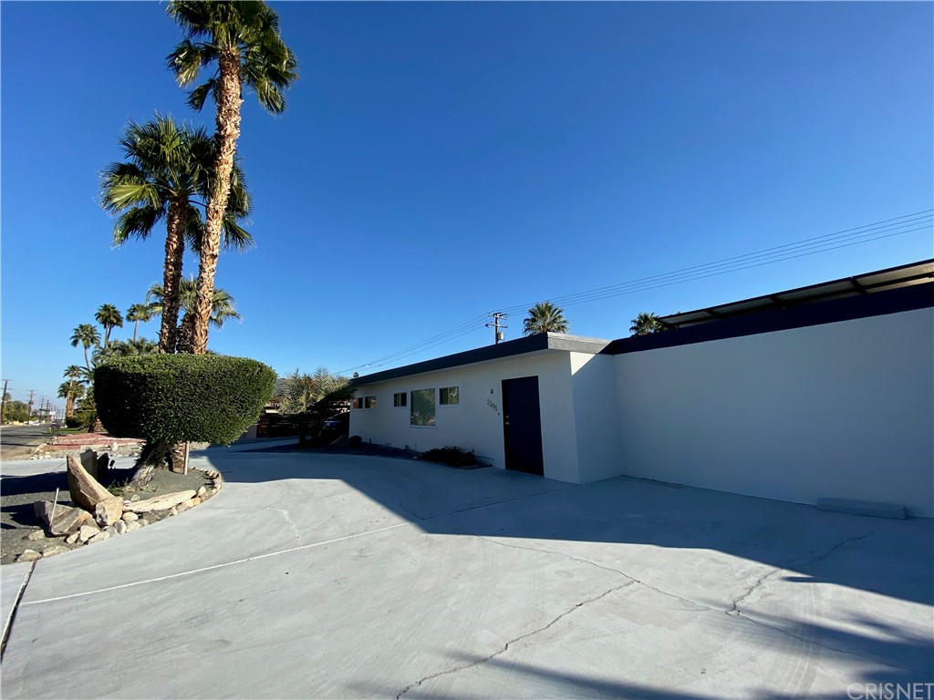 2295 East Alejo Road Palm Springs, CA 92262 - Photo 5 of 71
