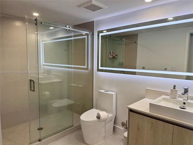 $3,400 | 13800 Highland Drive, Unit 307, North Miami Beach, FL 33181