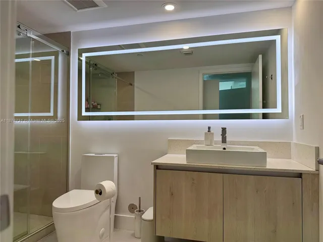 $3,400 | 13800 Highland Drive, Unit 307, North Miami Beach, FL 33181