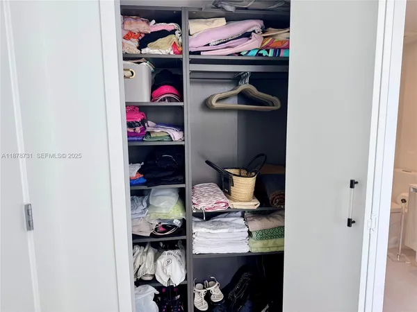 $3,400 | 13800 Highland Drive, Unit 307, North Miami Beach, FL 33181