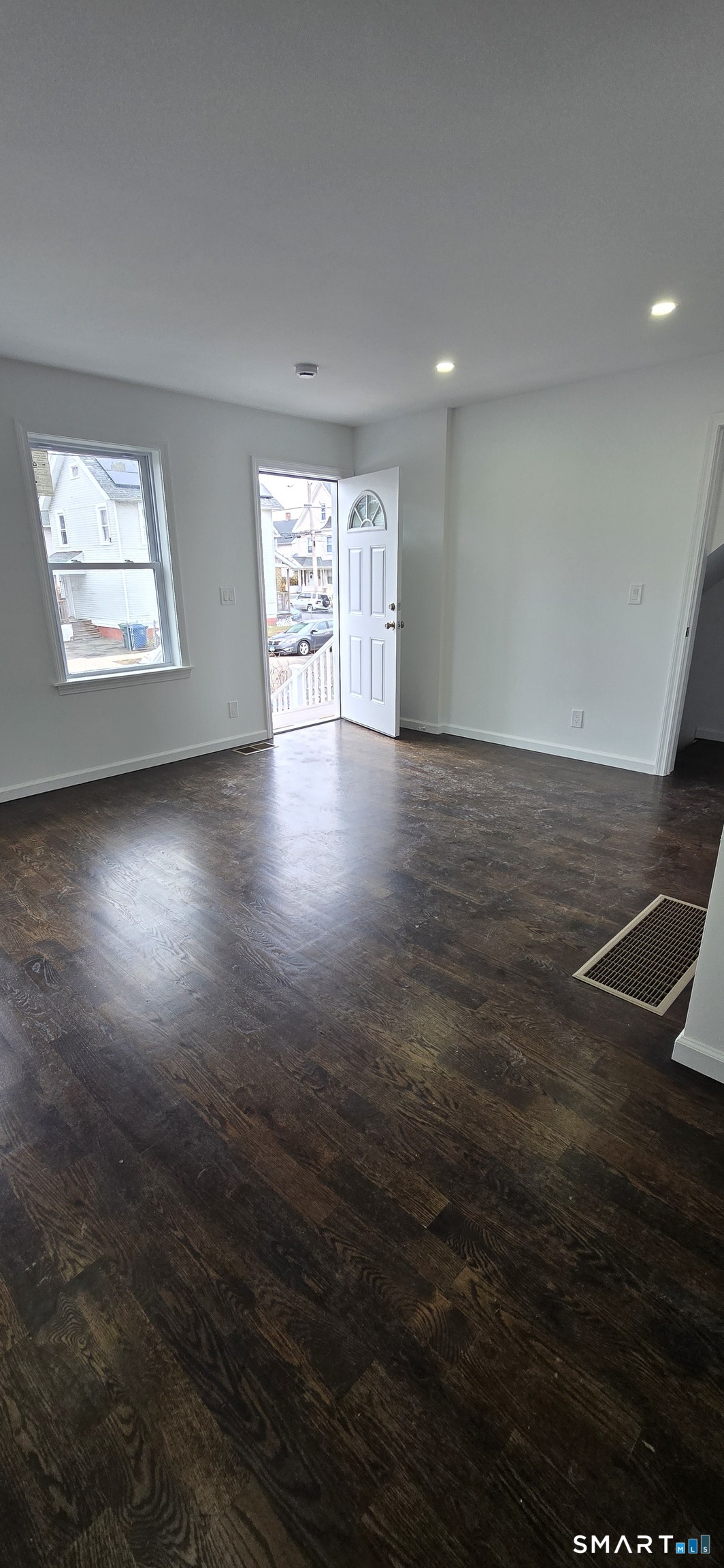 438 Park Street, Unit 1 Bridgeport, CT 06608 - Photo 3 of 8