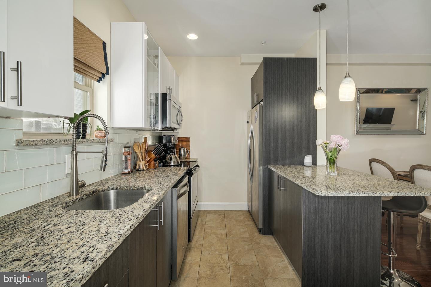 1937 West George Street Philadelphia, PA 19130 - Photo 11 of 33