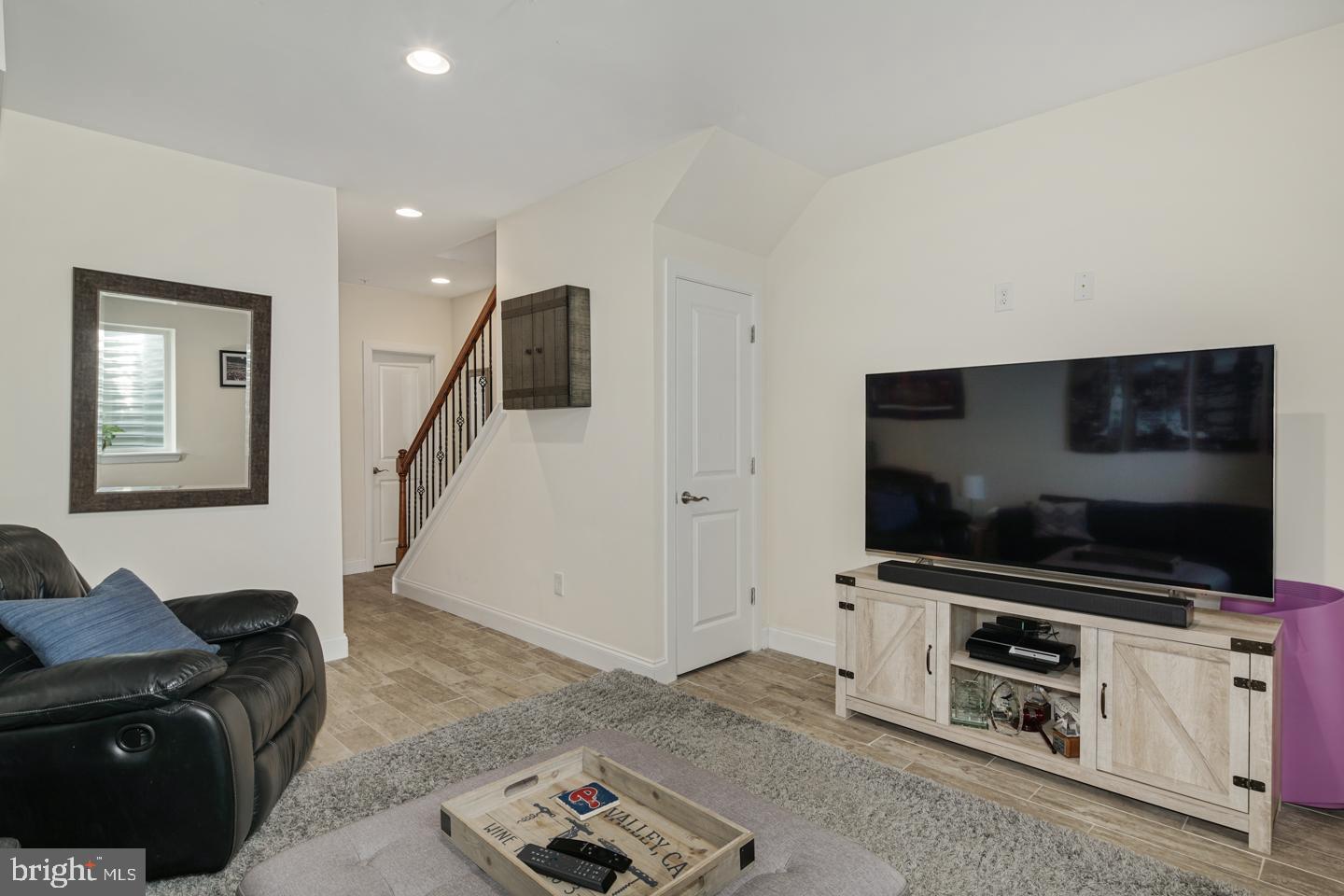 1937 West George Street Philadelphia, PA 19130 - Photo 12 of 33