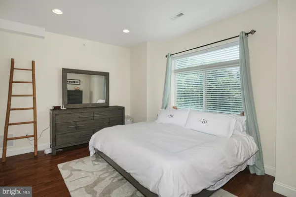$3,100 | 1937 West George Street, Philadelphia, PA 19130