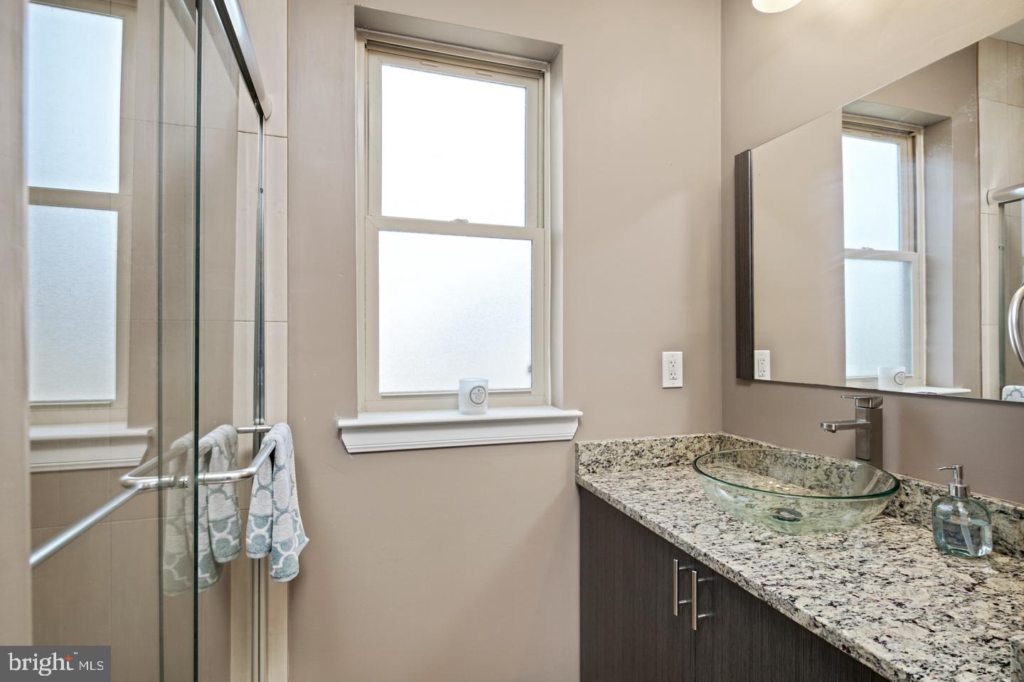 1937 West George Street Philadelphia, PA 19130 - Photo 28 of 33
