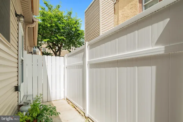 $3,100 | 1937 West George Street, Philadelphia, PA 19130
