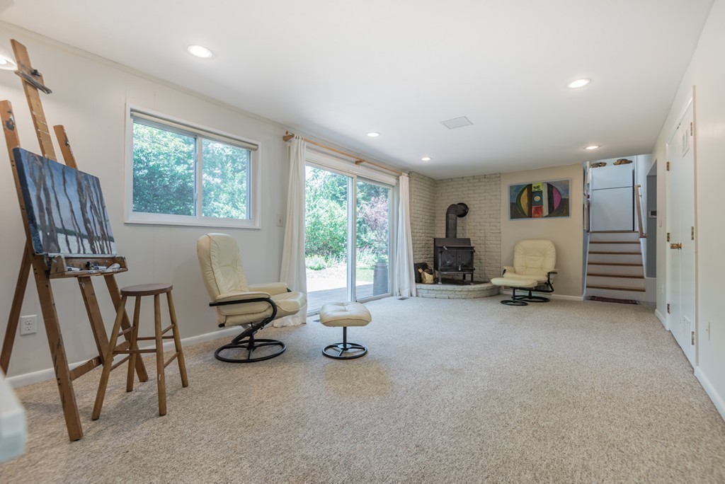 8 Mayflower Road Andover, MA 01810 - Photo 17 of 26 Gallery Image 17