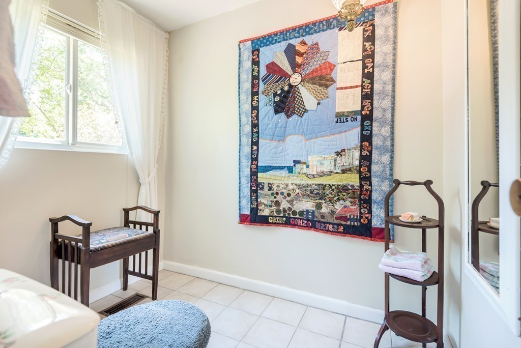 8 Mayflower Road Andover, MA 01810 - Photo 18 of 26 Gallery Image 18