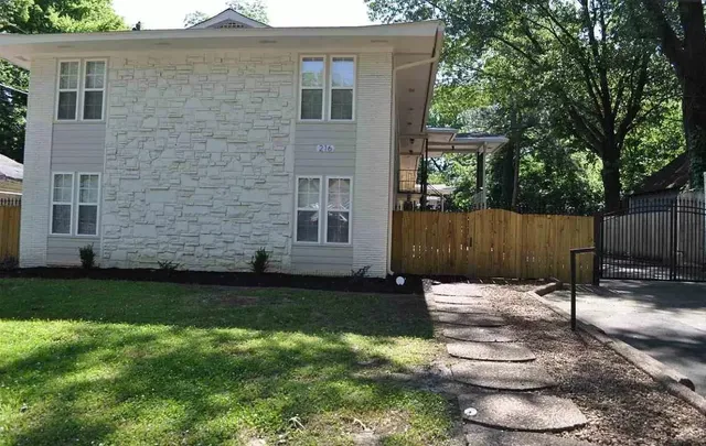 $1,300 | 216 North Hollywood Street, Unit 4, Memphis, TN 38112