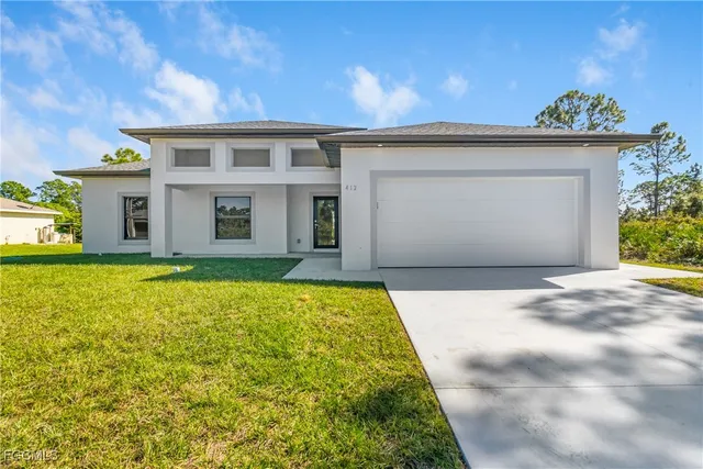 a view of front door and entertaining space
