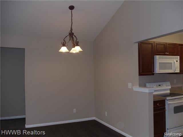 3561 Tremonte Circle, Unit 22 Rochester, MI 48306 - Photo 8 of 15