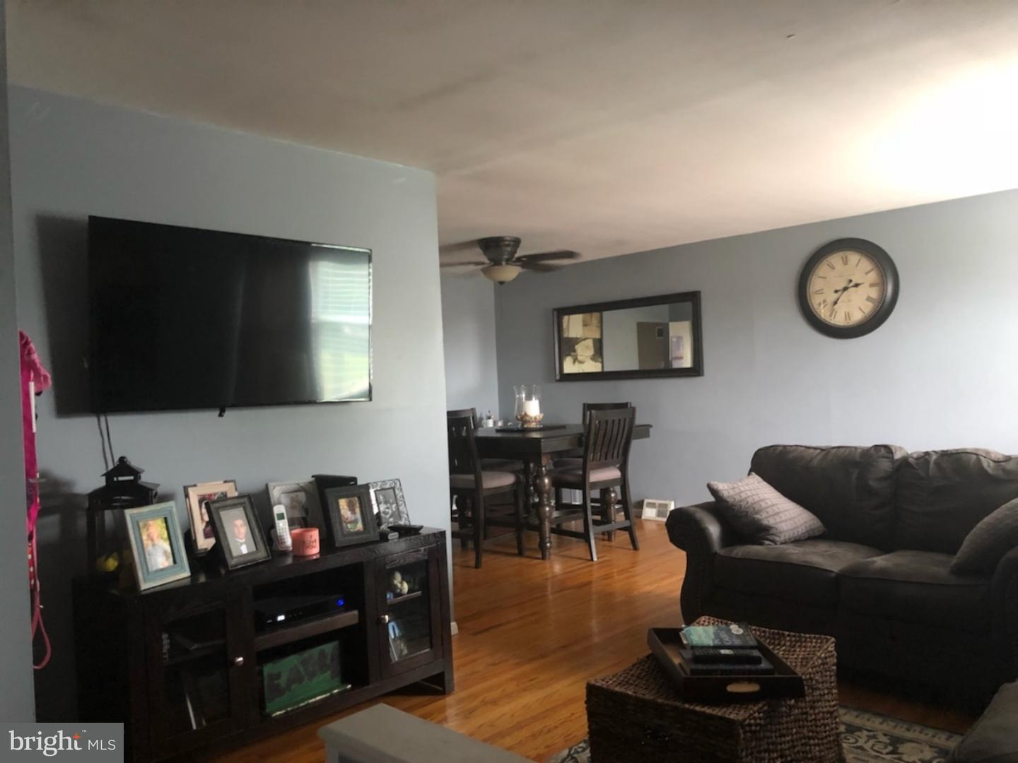 9820 Hardy Road Philadelphia, PA 19115 - Photo 5 of 25 Gallery Image 5
