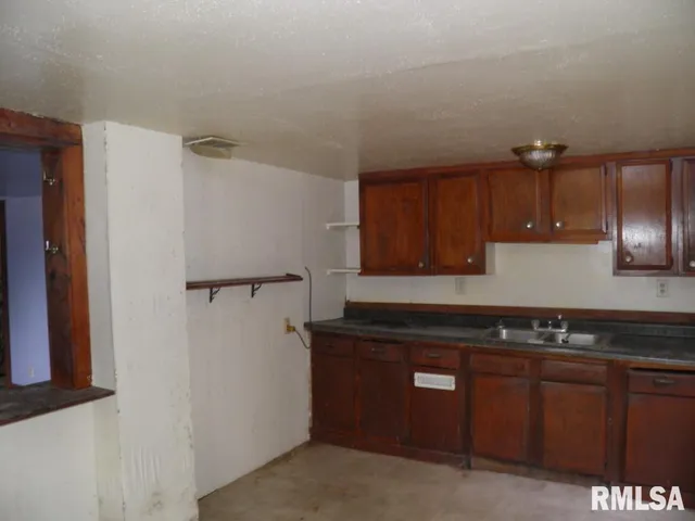 $45,900 | 1903 Hershey Avenue, Muscatine, IA 52761