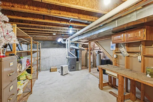 $269,000 | 445 Pettibone Drive, Bitely, MI 49309