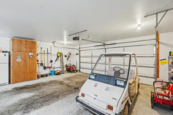 $269,000 | 445 Pettibone Drive, Bitely, MI 49309