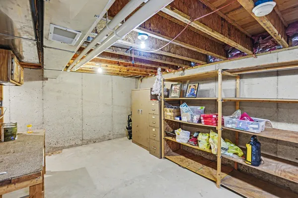 $269,000 | 445 Pettibone Drive, Bitely, MI 49309