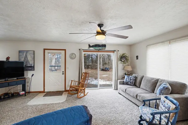 $269,000 | 445 Pettibone Drive, Bitely, MI 49309