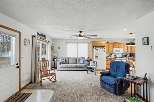 $269,000 | 445 Pettibone Drive, Bitely, MI 49309