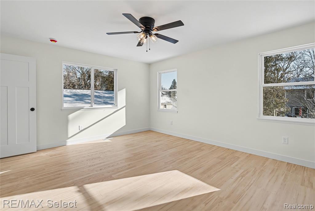 408 3rd Street Fenton, MI 48430 - Photo 34 of 69 Gallery Image 34