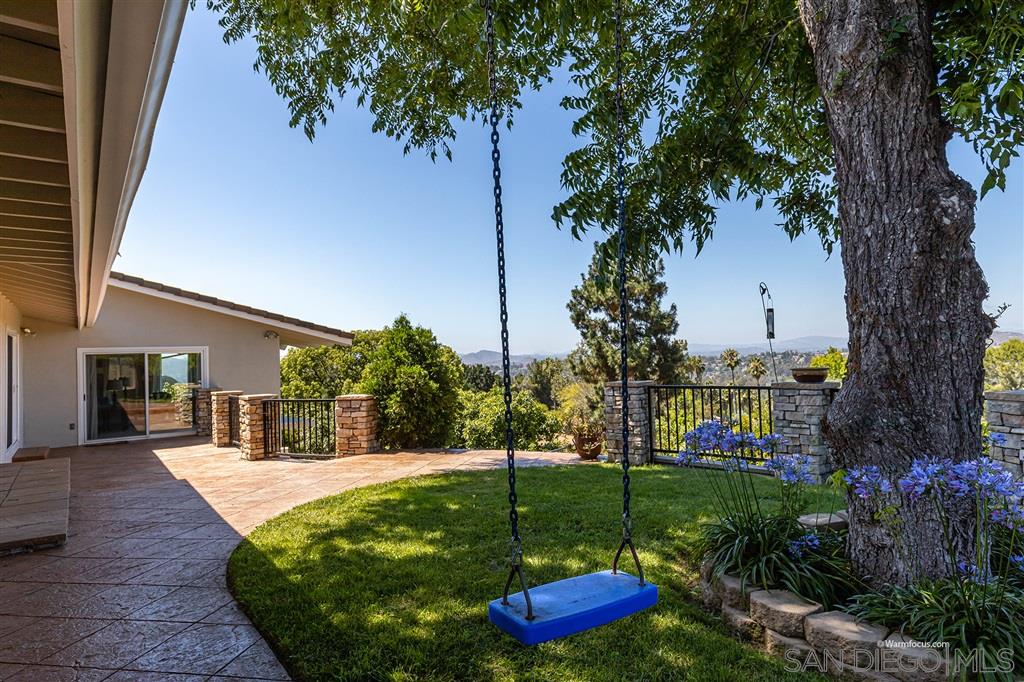 16229 Martincoit Road Poway, CA 92064 - Photo 14 of 25