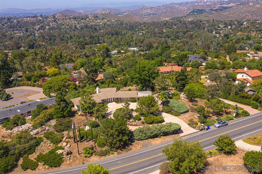 16229 Martincoit Road Poway, CA 92064 - Photo 3 of 25