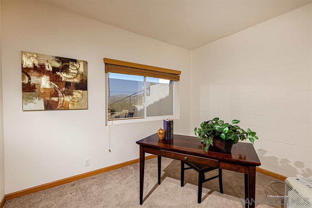 16229 Martincoit Road Poway, CA 92064 - Photo 22 of 25