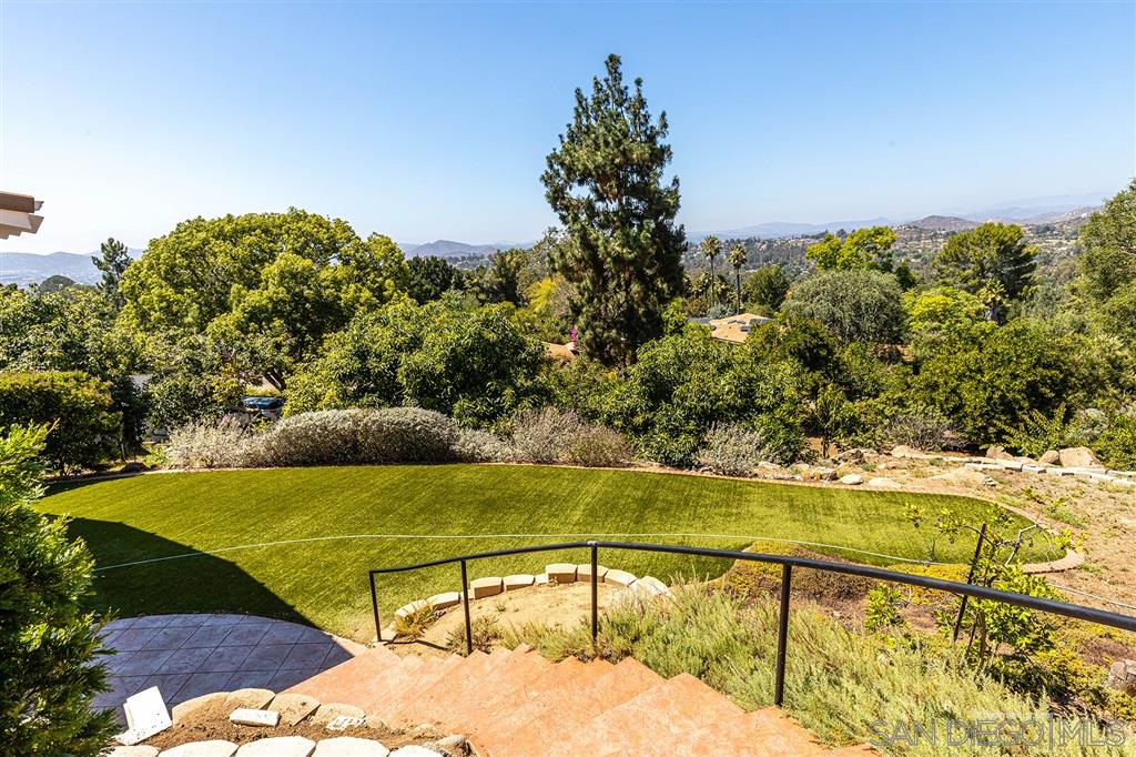 16229 Martincoit Road Poway, CA 92064 - Photo 23 of 25