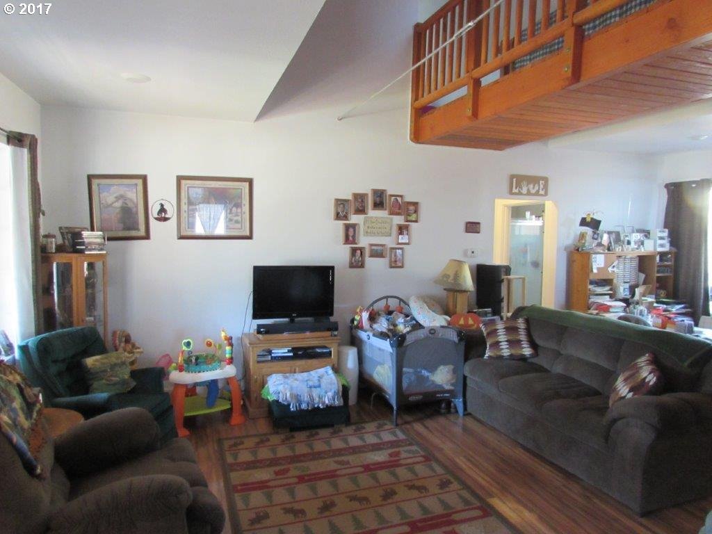 4967 Olalla Road Winston, OR 97496 - Photo 20 of 21