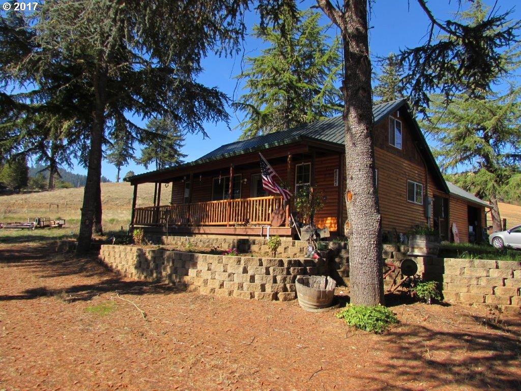 4967 Olalla Road Winston, OR 97496 - Photo 9 of 21