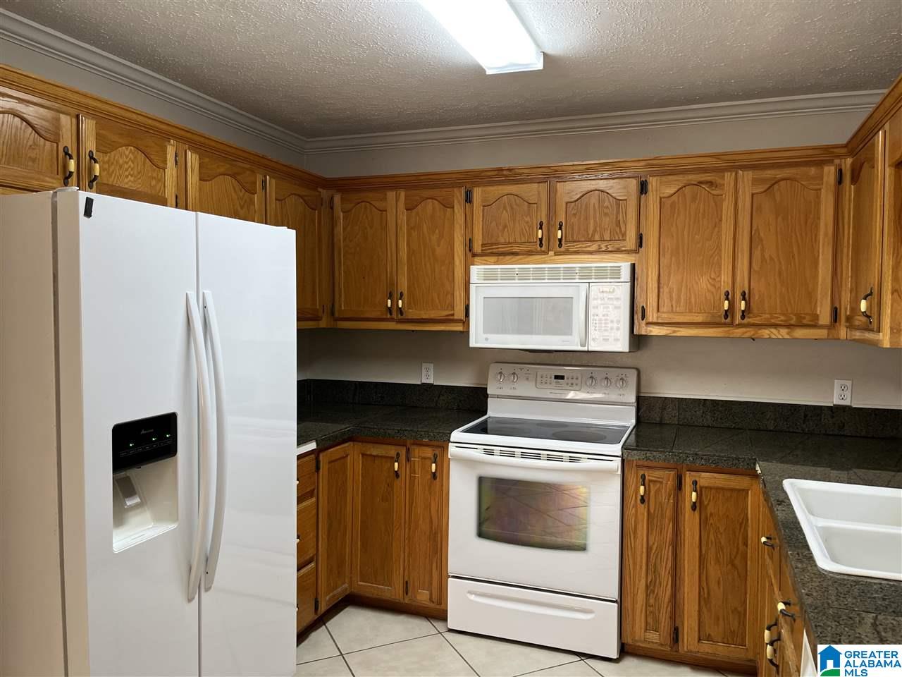 103 Comanche Circle Alabaster, AL 35007 - Photo 5 of 25