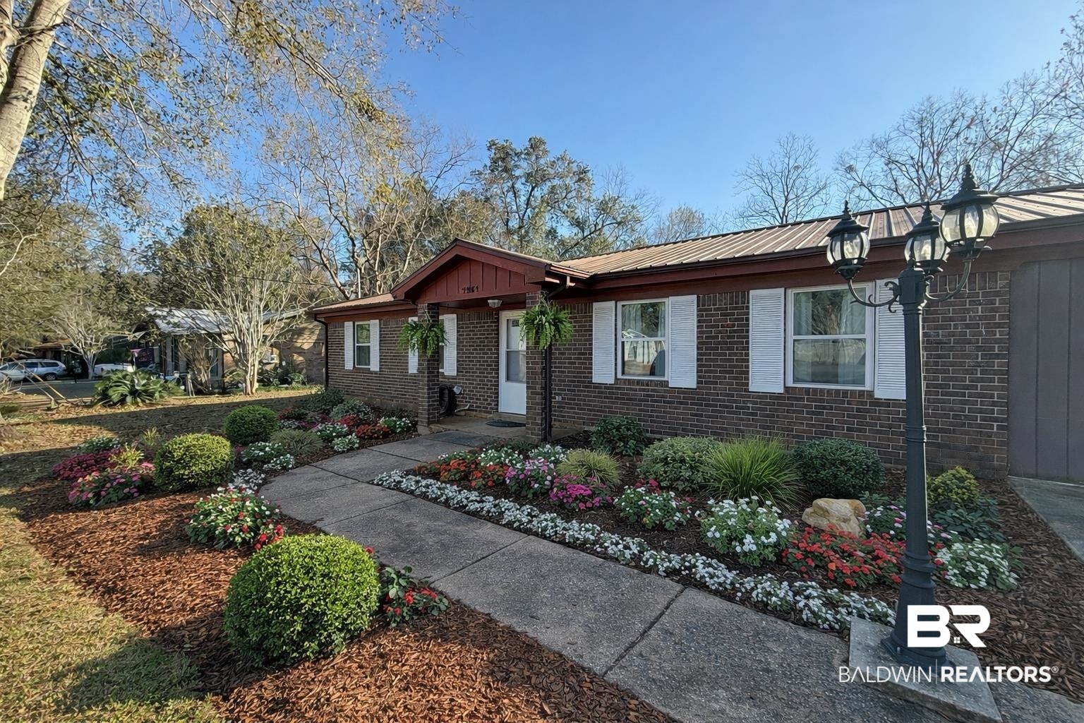7251 Knollwood Road Mobile, AL 36619 - Photo 2 of 57 AI image