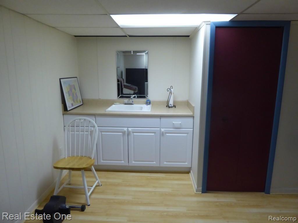 755 Baylor Road Rochester, MI 48309 - Photo 30 of 40 Baylor 037.jpg
