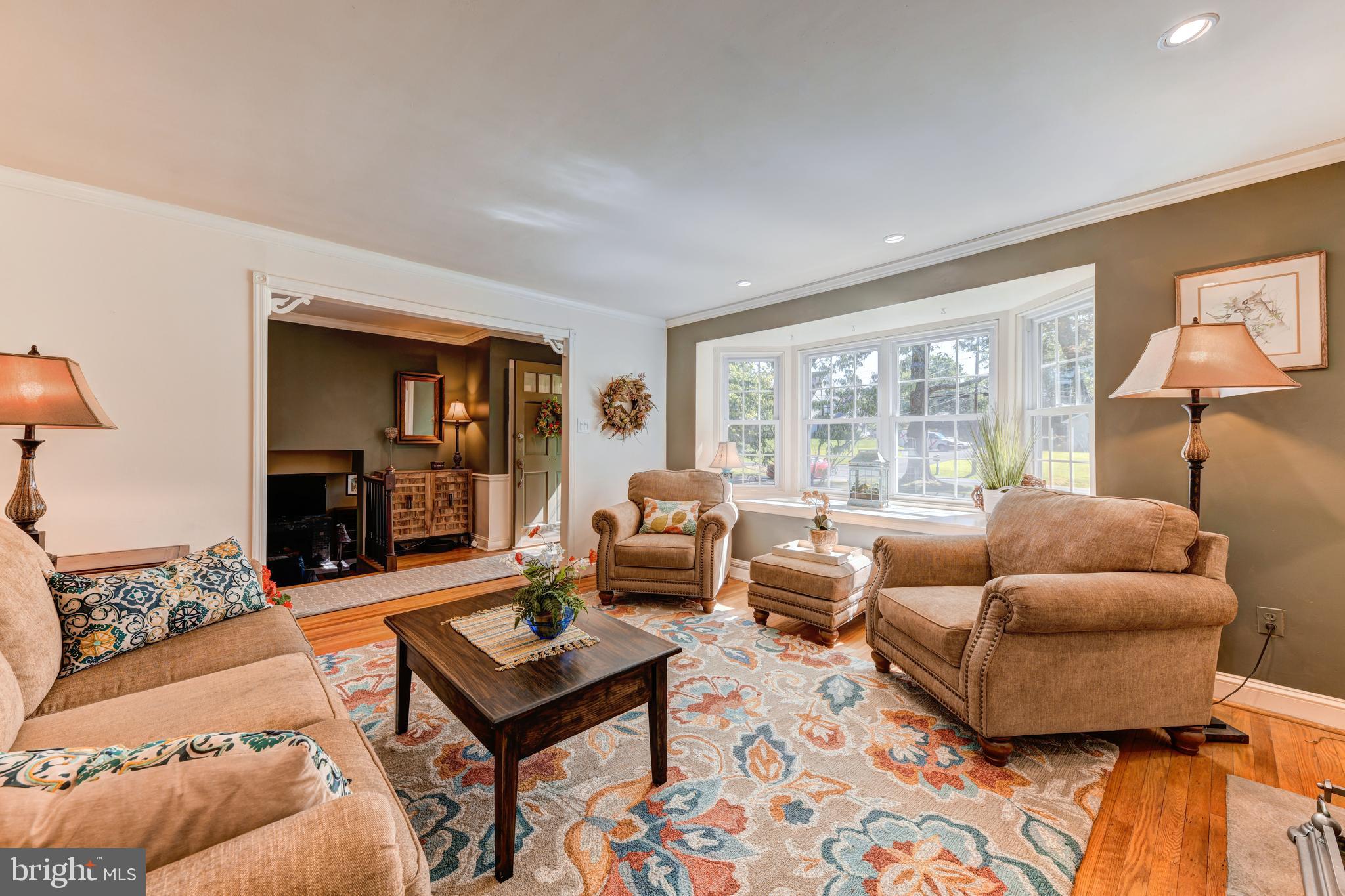 308 Park Road Ambler, PA 19002 - Photo 21 of 60 Living Room