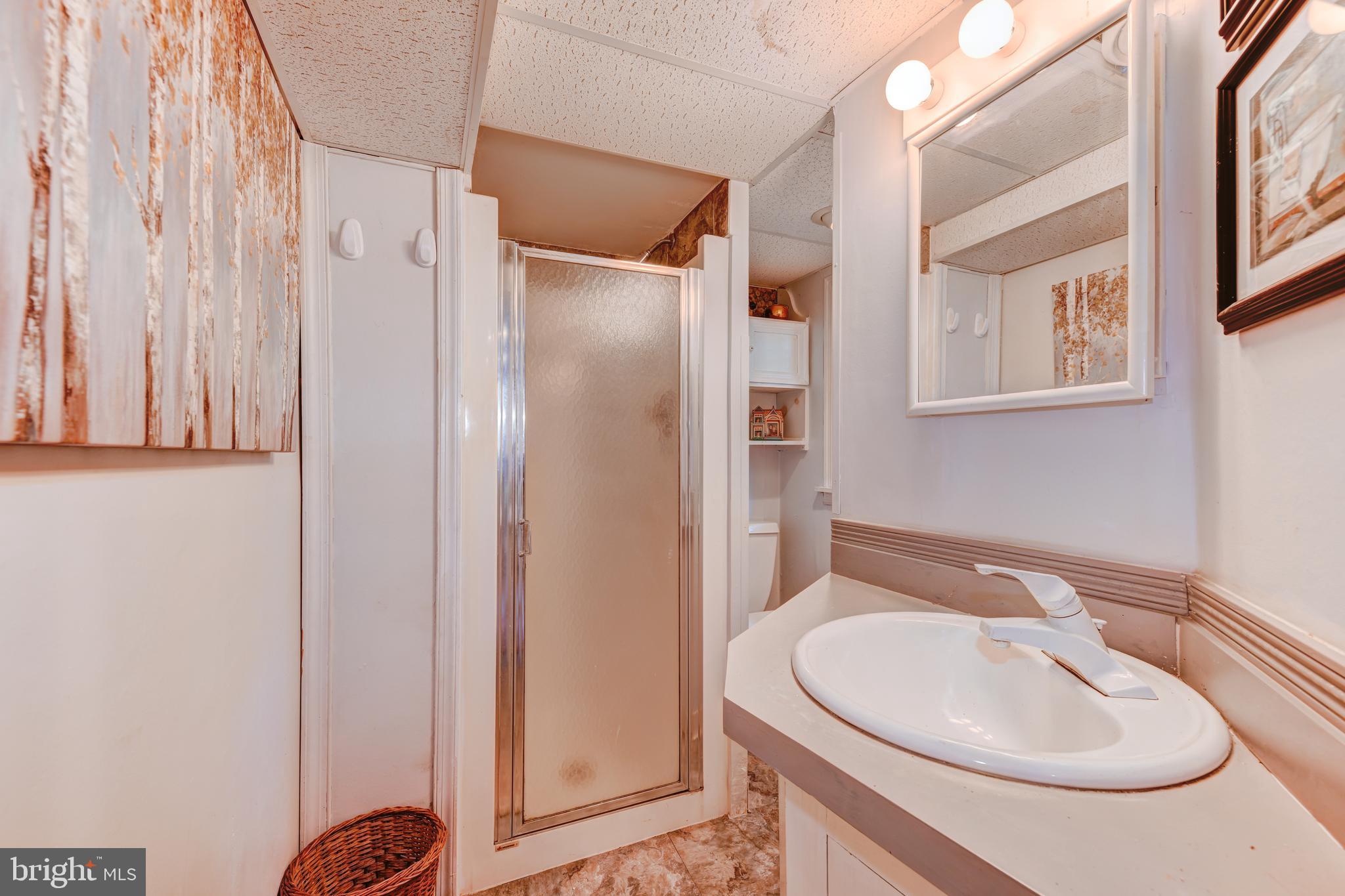 308 Park Road Ambler, PA 19002 - Photo 27 of 60 Full Bathroom -1