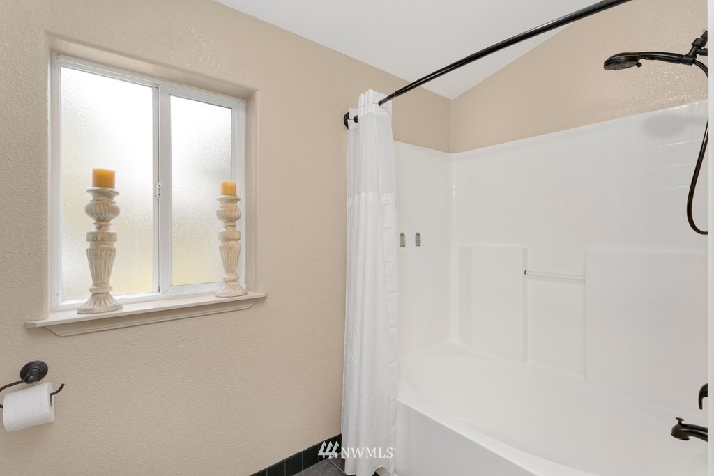 5018 Storm Lake Road Snohomish, WA 98290 - Photo 11 of 25 Gallery Image 11