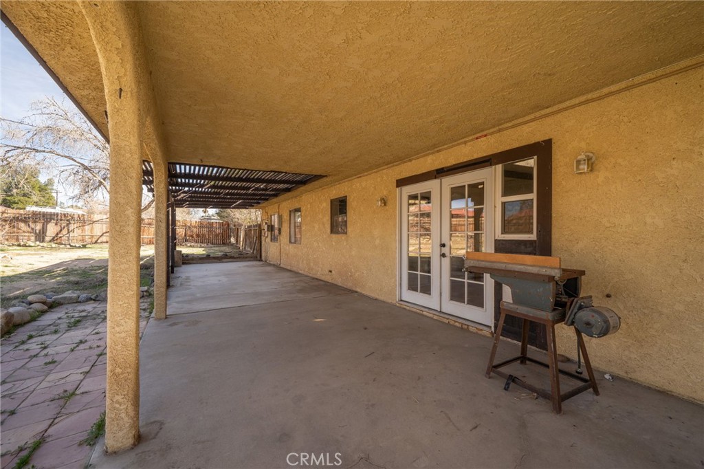 14580 Keota Road Apple Valley, CA 92307 - Photo 33 of 44 a house view with a outdoor space