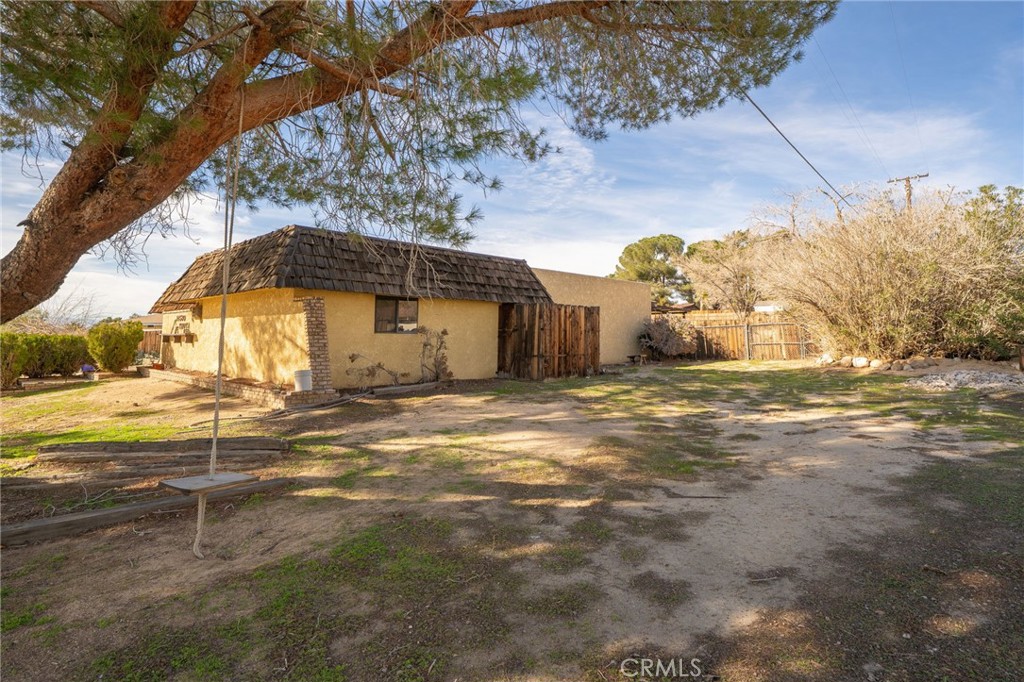 14580 Keota Road Apple Valley, CA 92307 - Photo 4 of 44 a view of a yard with an outdoor space