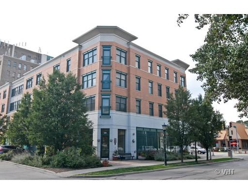 125 North Euclid Avenue, Unit 407 Oak Park, IL 60301 - Photo 1 of 9