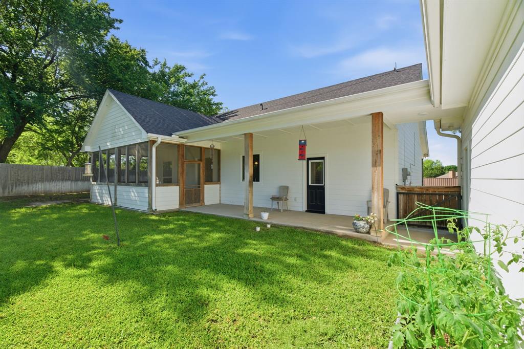 300 Mockingbird Lane Springtown, TX 76082 - Photo 31 of 32