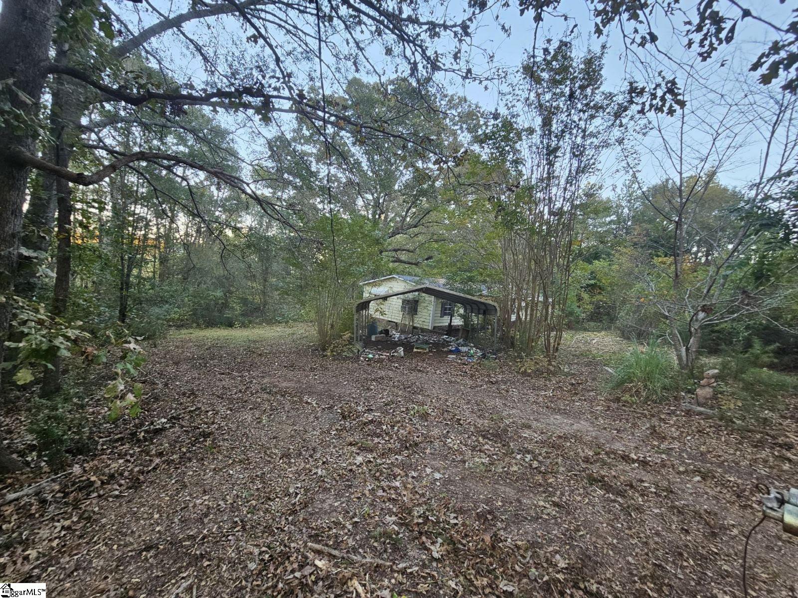 1008 State Rd S-24-374 Hodges, SC 29653 - Photo 1 of 10