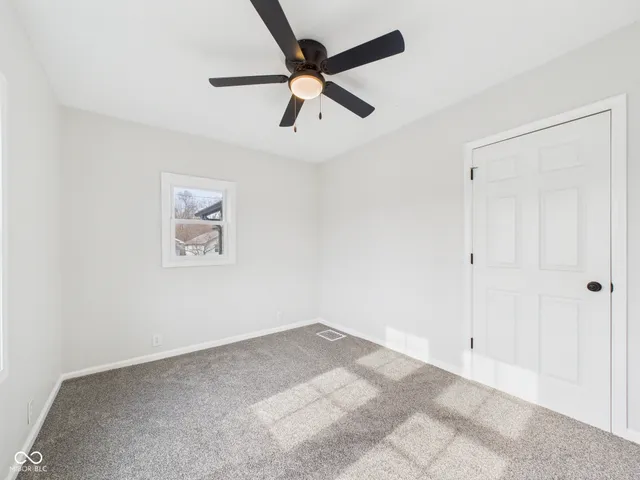 $179,900 | 422 South Hutchinson Avenue, Muncie, IN 47303