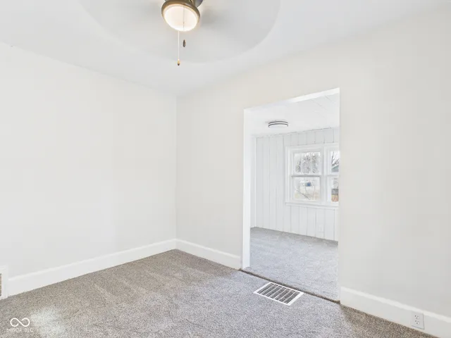 $179,900 | 422 South Hutchinson Avenue, Muncie, IN 47303