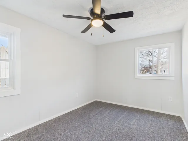 $179,900 | 422 South Hutchinson Avenue, Muncie, IN 47303