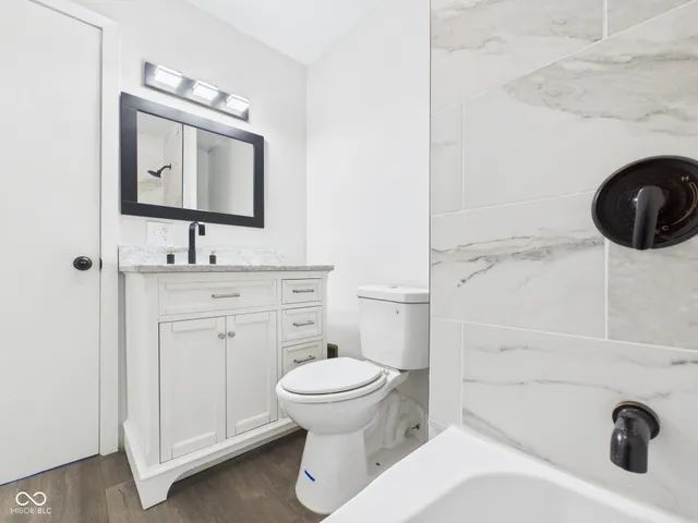 $179,900 | 422 South Hutchinson Avenue, Muncie, IN 47303