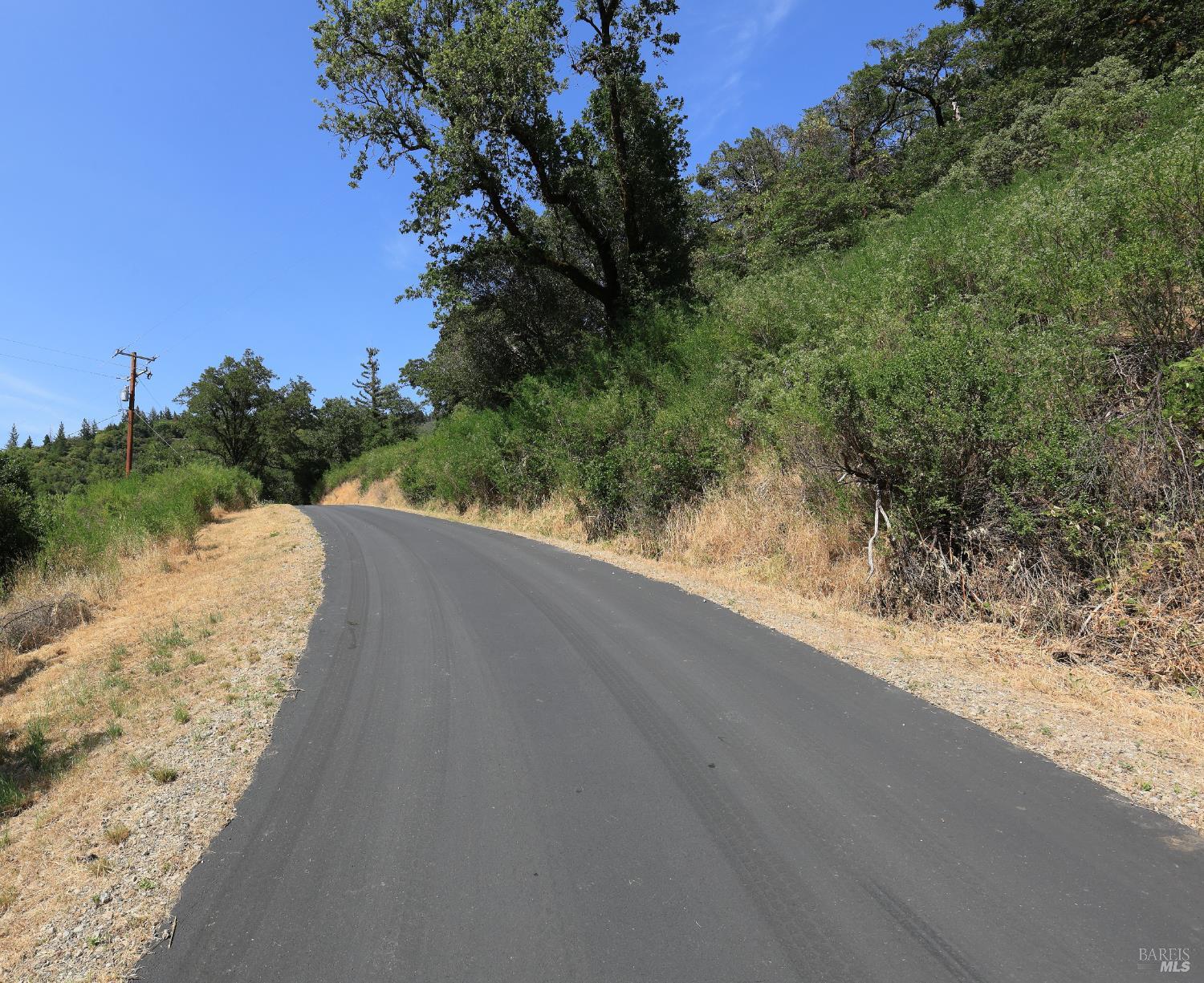 15951 Tomki Road Redwood Valley, CA 95470 - Photo 31 of 41