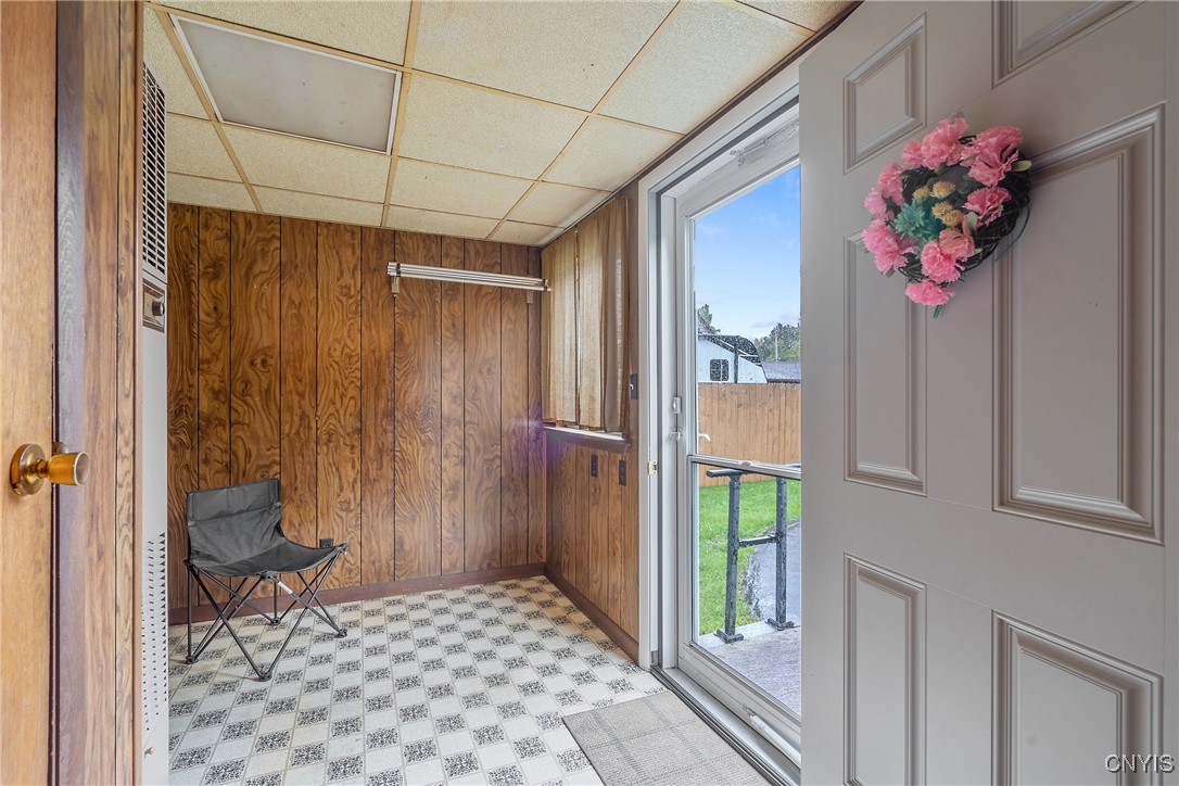 8392 Tuttle Road Bridgeport, NY 13030 - Photo 3 of 32 Inside the front door is the spacious mud-room/foy