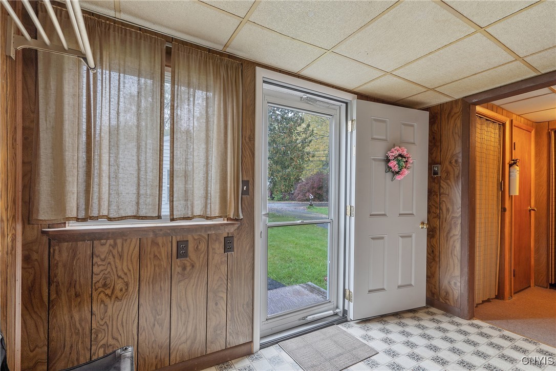 8392 Tuttle Road Bridgeport, NY 13030 - Photo 4 of 32 Turning from the front door, we can head into the