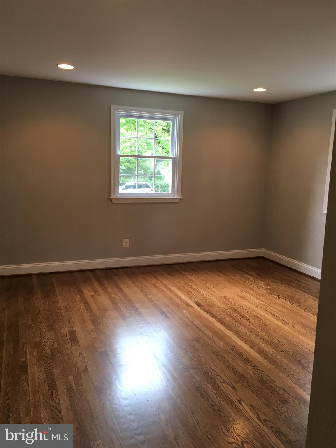 226 Sandee Road Lutherville-Timonium, MD 21093 - Photo 8 of 23 Bedroom (Master)