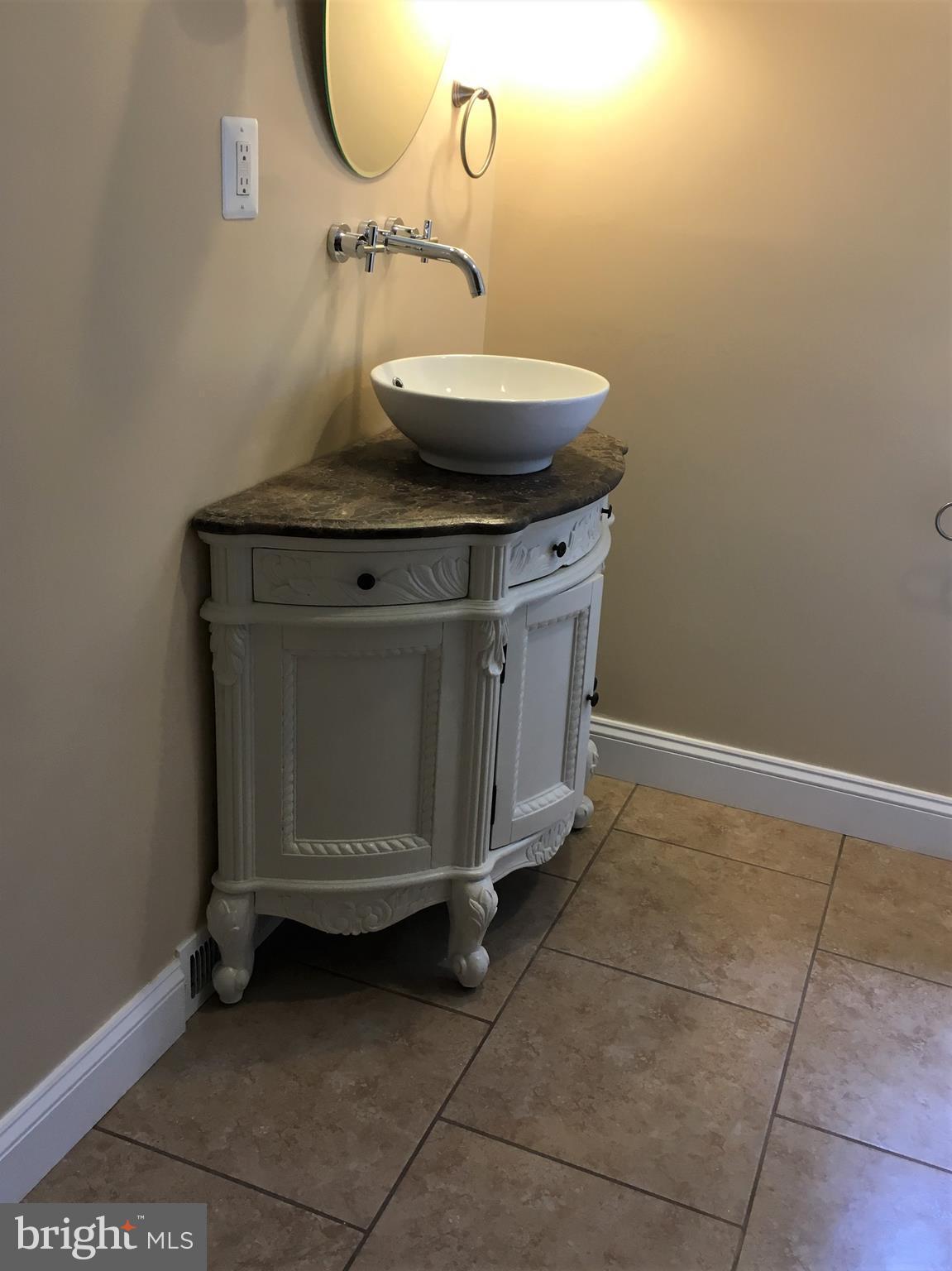 226 Sandee Road Lutherville-Timonium, MD 21093 - Photo 10 of 23 Bath (Master)